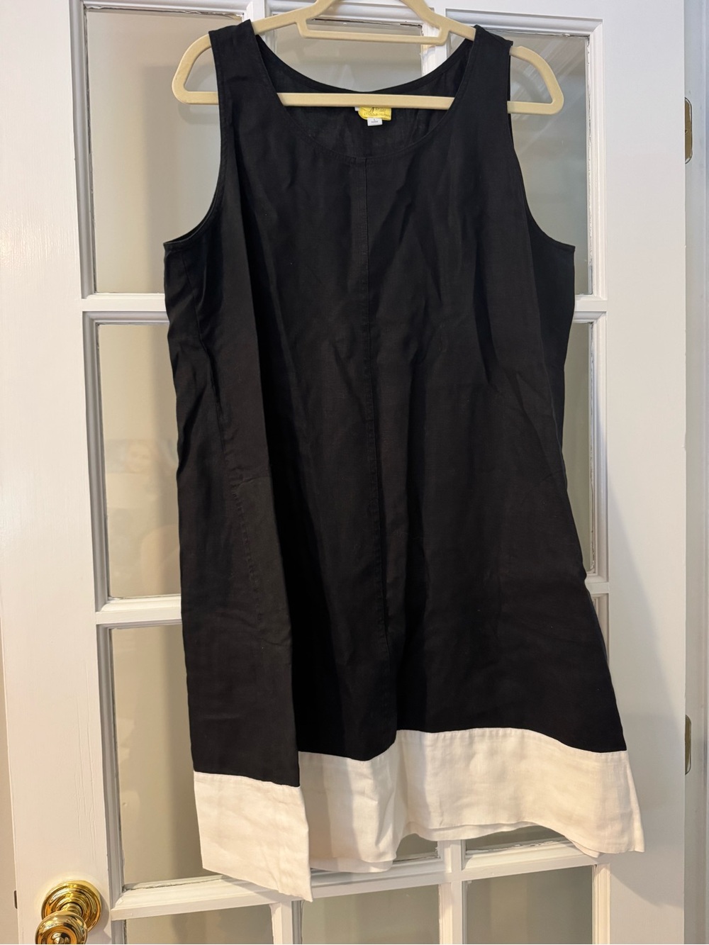 J.Jill Classic Black and White Sleeveless Linen Shift Dress